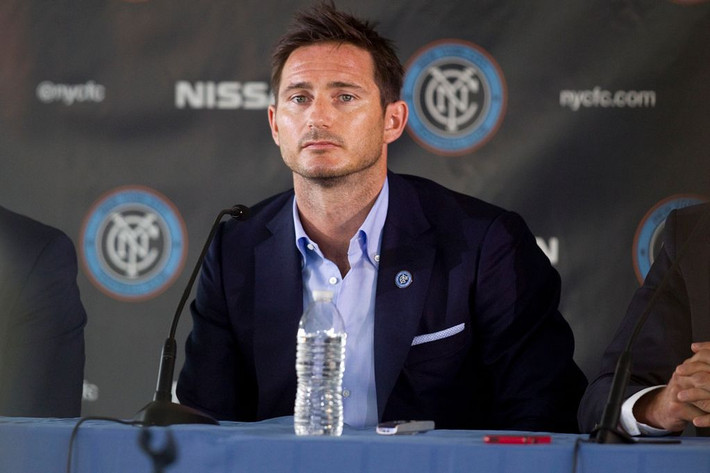 HLV Roy Hodgson của ĐT Anh tiết lộ rằng ông từng mời Frank Lampard làm trợ lý cho ông tại Tam Sư nhưng cựu cầu thủ của Chelsea chưa nhận lời vì anh muốn hoàn thành hết lớp đào tạo HLV sau đó mới đưa ra quyết định.