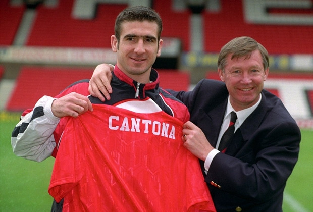 1,2 triệu bảng là một số tiền lớn vào năm 1992. Nhưng đó là số tiền mà Alex Ferguson bỏ ra để mang Eric Cantona về sân Old Trafford. Thương vụ này đã gây sốc cho bóng đá Anh bởi Man United và Leeds United khi đó là 2 đội bóng không đội trời chung.