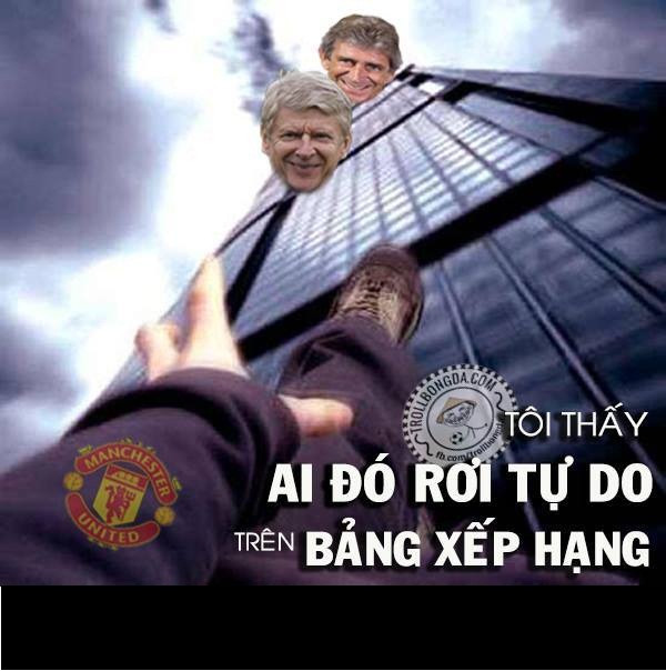 Cư dân mạng đã chế Man United theo trào lưu "Tôi thấy..." đang gây sốt trong cộng đồng mạng Việt. Man United từ vị thế dẫn đầu đã "rơi tự do" xuống vị trí thứ 3.
