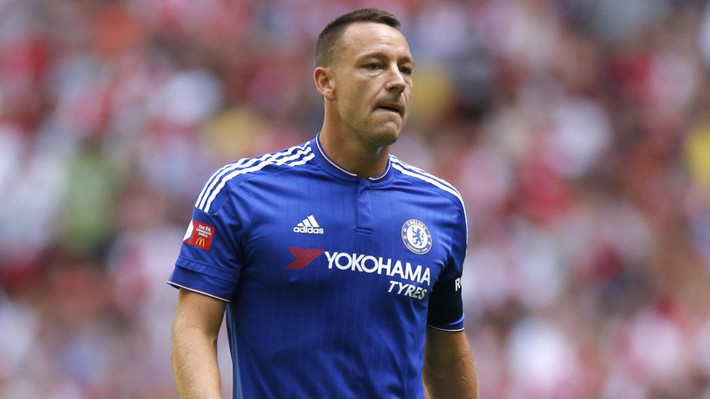 John Terry (West Ham United 2-1 Chelsea): Trận thua West Ham tại vòng đấu thứ 10 vừa qua cũng là trận đấu kỉ niệm lần thứ 450 ra sân của Terry. Nhưng đây có lẽ là kỉ niệm đáng quên của lão tướng 34 tuổi khi đội bóng của anh không giành được chiến thắng mà chính anh là kẻ dẫn đến bàn thua thứ hai.