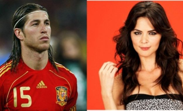 Một mỹ nhân khác từng dính dáng đến Ramos là Romina Belluscio, cô phóng viên xinh đẹp và nổi tiếng của đài Antena. Năm 2010, người đẹp này liên tục bị bắt gặp du hí với Ramos tại các địa điểm nghỉ mát nổi tiếng như Marbella, Dubai.