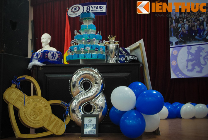 Tối 31/10, Hội CĐV Chelsea Việt Nam (CFCVN) đã tổ chức một bữa tiệc rất hoành tráng để kỉ niệm 8 năm ra đời. Cũng chính ngày này 8 năm trước, Hội CĐV Chelsea Việt Nam đã chính thức được ban giám đốc CLB Chelsea công nhận là hội CĐV Chelsea chính thức duy nhất tại Việt Nam.