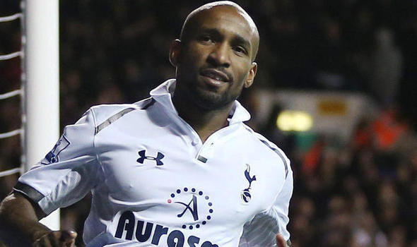 Ngày 22/11/2009 chứng kiến chiến thắng hủy diệt của Tottenham Hotspur trước đối thủ Wigan Athletic. Trong 9 bàn thắng mà Tottenham Hotspur có được, tiền đạo Jermain Defoe đóng góp tới 5 bàn thắng. Đáng chú ý, trong 5 pha lập công, 3 pha lập công được tiền đạo của đội tuyển Anh thiết lập với thời gian 7 phút.