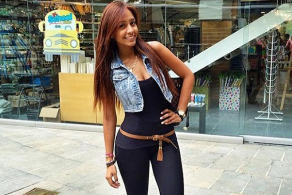 Juliana Lopez Sarrazola là nữ cầu thủ kiêm người mẫu khiếm thính tại Colombia.