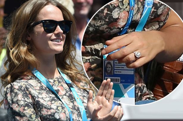 Tháng 11/2014, Andy Murray đã quyết định làm lễ đính hôn với Kim Sears.