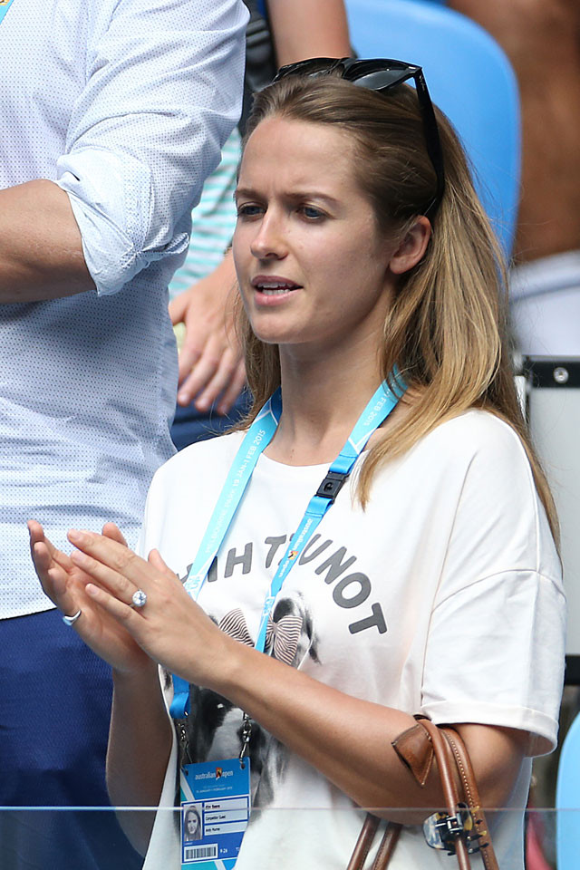Kim Sears là cô gái người Scotland, sinh năm 1988. Cô được biết đến là vợ mới cưới của Andy Murray - tay vợt nổi tiếng Vương quốc Anh.
