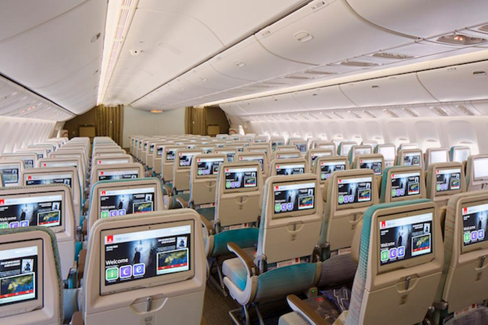 Khoang hạng nhất mới sẽ được phục vụ trên máy bay Boeing 737-300 của Emirates với đường bay từ Dubai đến Brussels và Geneva, sau đó sẽ được phục vụ trên đường bay Dubai đi Perth và Brisbane. Ảnh: Emirates.
