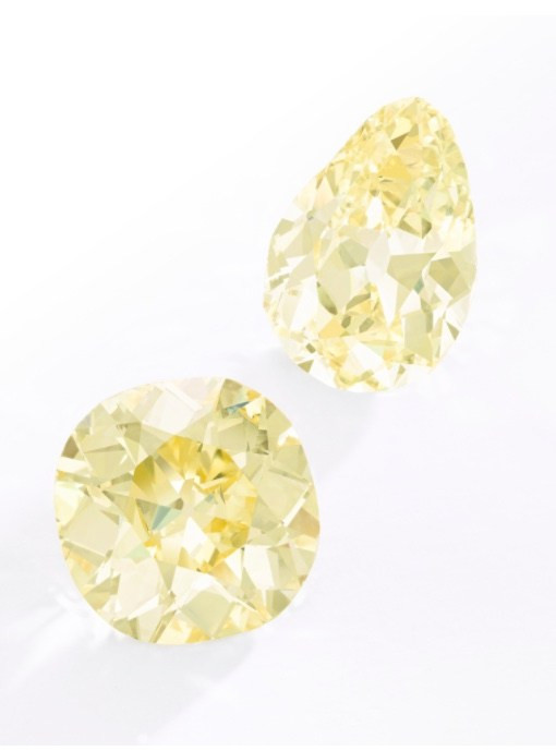 Chính vì nguồn gốc hoàng gia và kích thước, màu sắc độc đáo mà công ty đấu giá Sotheby’s dự đoán hai viên kim cương vàng lộng lẫy này có giá từ 9 - 14 triệu USD (tương đương 204 - 317,3 tỷ đồng).