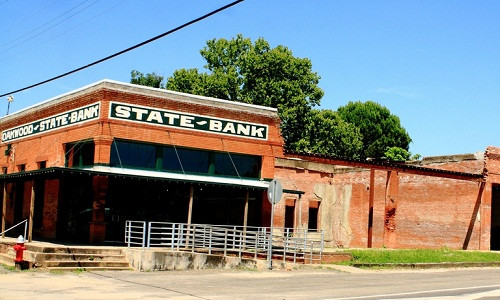 Tuy nhiên, Oakwood State Bank cũng được biết đến là ngân hàng nhỏ nhất tại Mỹ. Ảnh: Frank A. Mills.
