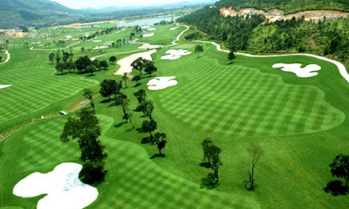 Kết quả điều tra của Đoàn công tác Bộ TN&MT, chủ đầu tư dự án sân golf Phượng Hoàng và các cơ quan chức năng tỉnh Hòa Bình đã không tổ chức lập quy hoạch chi tiết xây dựng. Ảnh: Golfasian.