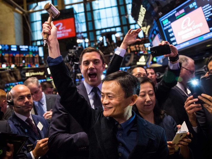 Đợt IPO trị giá150 tỷ USD của Alibaba là lần phát hành lớn nhất đối với một công ty niêm yết tại Mỹ trong lịch sử của thị trường chứng khoán New York, đồng thời đưa Jack Ma thành người giàu nhất Trung Quốc, với tài sản ước tính 25 tỷ USD. Tuy nhiên, sau đó ông đã bị tỷ phú Wang Jianlin soán ngôi.