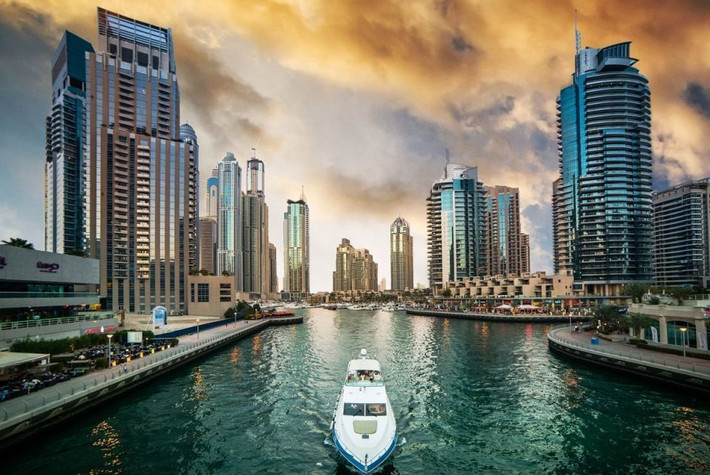 Các tiểu vương quốc Ả rập thống nhất (UAE) có 12 khu kinh tế thì 11 khu nằm ở Dubai. Các đặc khu kinh tế được quy hoạch phát triển chi tiết theo hướng chuyên môn hóa. Ảnh: Facebook.