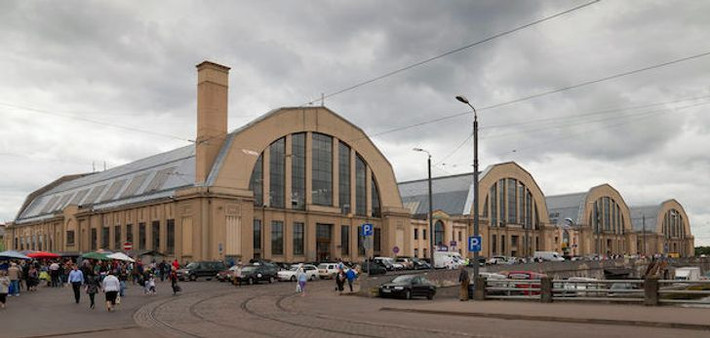Khu chợ trung tâm Riga (Latvia) có diện tích lên tới 7,23 ha, từng là nhà chứa máy bay Zeppelin của Đức.