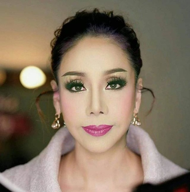 Leena Jungjanya sống ở Thái Lan, sinh ra trong một gia đình gốc Hoa.