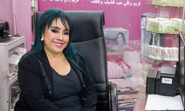 Nữ đại gia Thái Lan Leena Jungjanya được nhiều biết đến nhiều nhất bởi lịch sử tình trường phong phú. Tính đến đầu năm 2019, Leena Jungjanya đã ly hôn người chồng thứ 14 và vẫn tiếp tục tìm một người chồng trẻ khác.