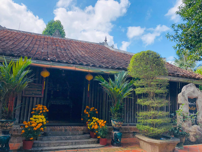 Tiền Giang nổi tiếng khắp các tỉnh miền Tây với “đặc sản” nhà cổ ở làng cổ Đông Hòa Hiệp thuộc xã Đông Hòa Hiệp, huyện Cái Bè. Trong đó nhà cổ Ông Kiệt ở ấp Phú Hòa là đẹp nhất. Ảnh: Thamhiemmekong.