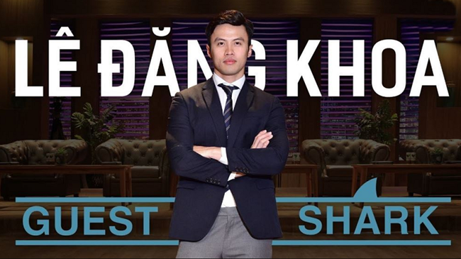 Xuất hiện nổi bật giữa đàn cá mập kỳ cựu của Shark Tank Việt Nam, Shark Lê Đăng Khoa được là hình mẫu doanh nhân trẻ Việt Nam thành công sớm. Anh được gọi với biệt danh "soái ca khởi nghiệp".