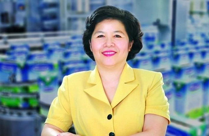 Bà Mai Kiều Liên cũng được tạp chí Forbes vinh danh là một trong 50 nữ doanh nhân quyền lực nhất châu Á với lời ca ngợi: “Vị giám đốc điều hành năng động này đã biến Vinamilk trở thành một trong những doanh nghiệp chủ lực của nền kinh tế Việt Nam". Ảnh: Zing.