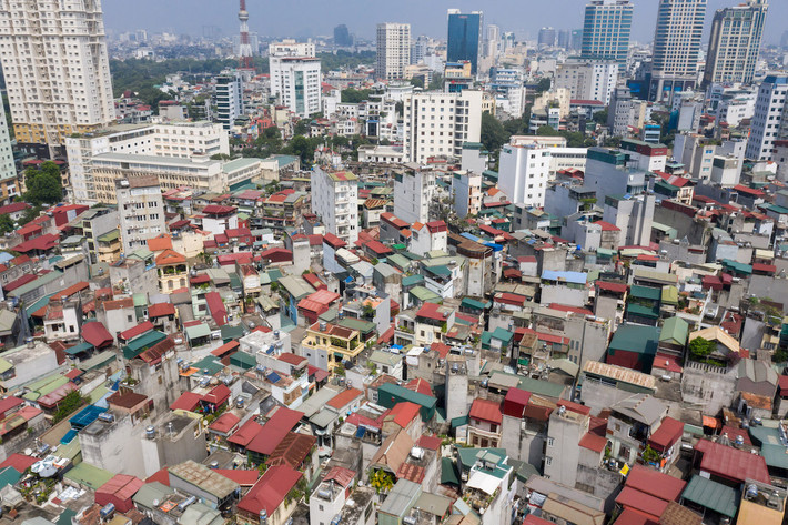 Đây cũng chính là nét đặc trưng của khu vực này. Những ngôi nhà nhỏ nằm san sát nhau được bố trí một cách lộn xộn và chỉ được kết nối với nhau bằng những con ngõ hẹp và sâu.