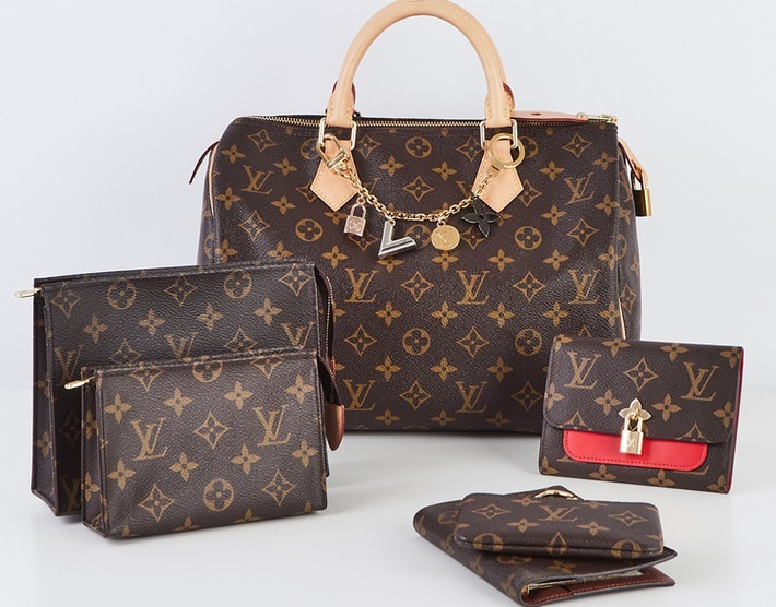 Không chỉ sản xuất ra những bộ trang phục được nhiều người giàu ưa chuộng, Louis Vuitton giờ đây còn thiết kế những món đồ quen thuộc khiến ai cũng ngỡ ngàng.