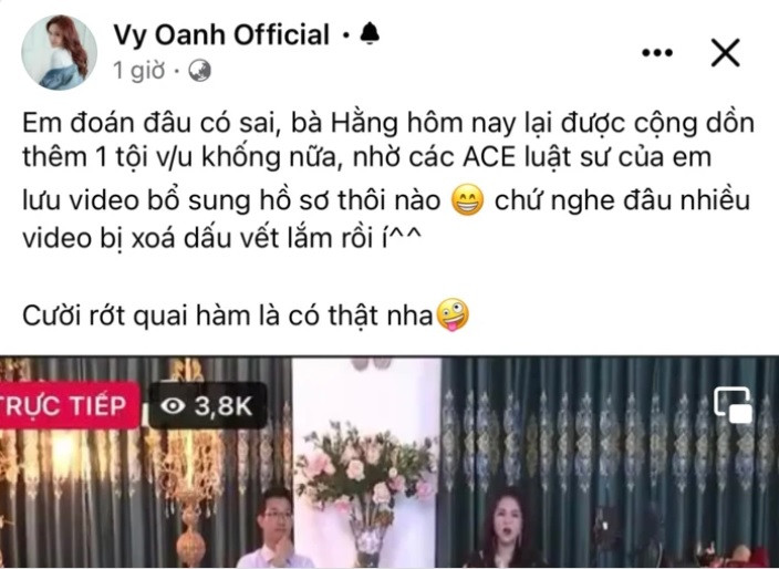 Mới đây, bà Phương Hằng tiếp tục nhắc tên ca sĩ Vy Oanh trong livestream của mình. Tuy nhiên, Vy Oanh chỉ phản ứng nhẹ nhàng. Cô cho biết nhờ luật sư của mình lưu lại bằng chứng để bổ sung thêm vào tội vu khống của bà Phương Hằng.