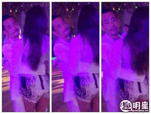 Tỷ phú sòng bài Alvin Chau đã có màn khiêu vũ nóng bỏng mắt cùng mẫu nữ Nhật Bản trong một đám cưới của mỹ nhân xứ Đài. Thậm chí, hai người còn nhìn nhau đắm đuối trong từng điệu nhảy. Ảnh: Sina.