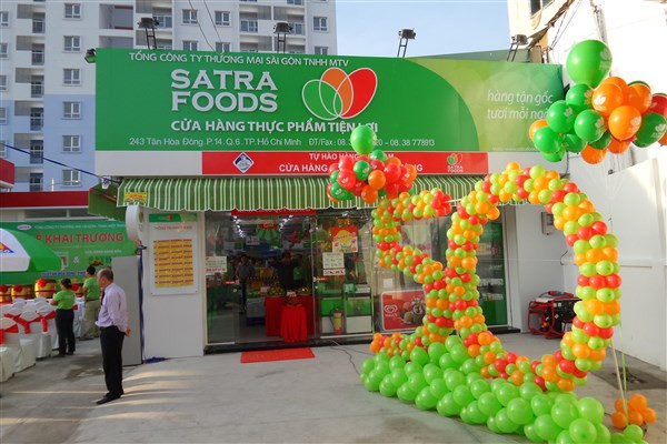 Với Satra, sau hơn 6 năm phát triển, chuỗi cửa hàng thực phẩm tiện lợi Satrafoods đã cán mốc 120 cửa hàng. Ảnh: Vissan.