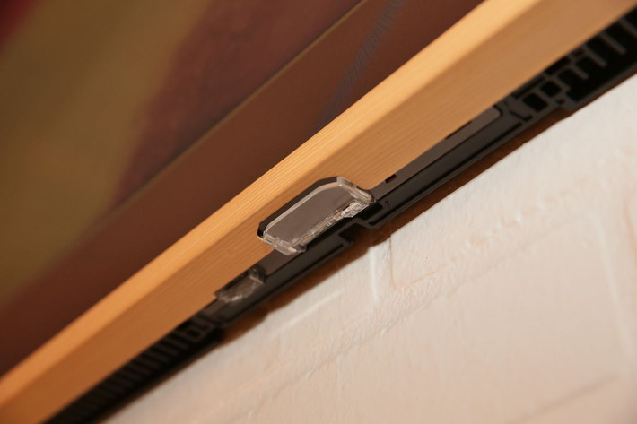 Để cảm nhận được trong phòng có người, The Frame được trang bị một sensor cảm ứng chuyển động.