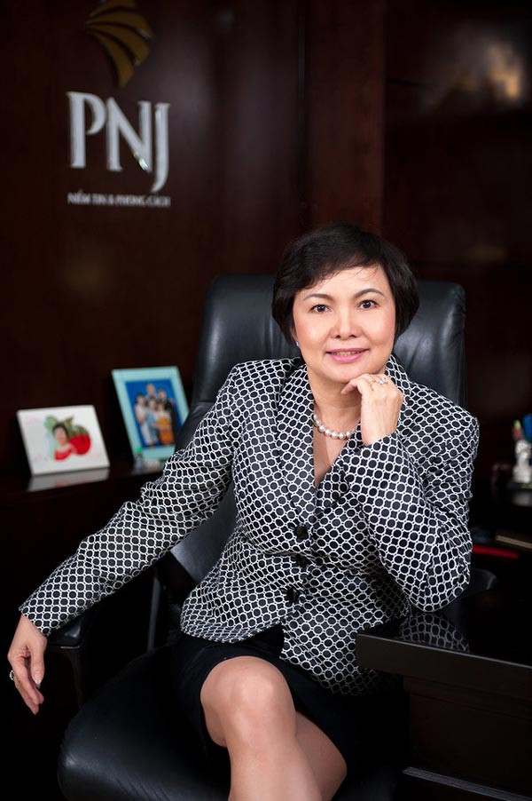Bà Cao Thị Ngọc Dung, Chủ tịch kiêm Tổng giám đốc Công ty CP Vàng bạc Đá quý Phú Nhuận (PNJ) là người chèo lái đưa PNJ trở thành doanh nghiệp quy mô và làm ăn hiệu quả. Ảnh: Doanhnhanduongthoi.