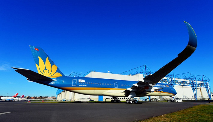 Là dòng máy bay chở khách chặng dài, A350-900XWB có khả năng chở từ250 đến 350 hành khách với 3 khoang ghế, và có thể phục vụ tối đa 440 đến 550 hành khách. Ảnh: Zing.