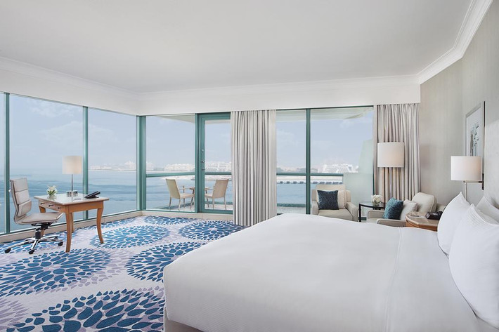 Các phòng nghỉ tại khách sạn có giá tối thiểu khoảng 13 triệu đồng/đêm. Ảnh: Booking.