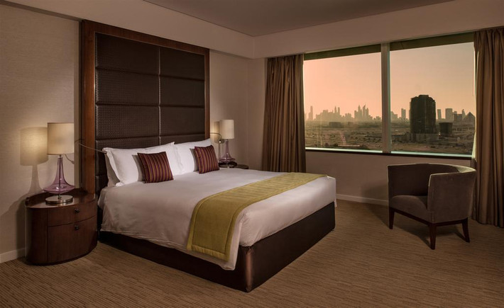 Phòng ở rộng khoảng hơn 30m2 ấm cúng với đầy đủ tiện nghi. Ảnh: Booking.