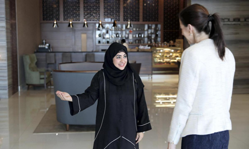 Đặt ra mục tiêu trở thành khách sạn thân thiện nhất của UAE, Radisson Blue ở Dubai Waterfront áp dụng cách xưng hô với khách "Không quý ông, không quý bà, không chức danh, chỉ có tên riêng". Ảnh: National.