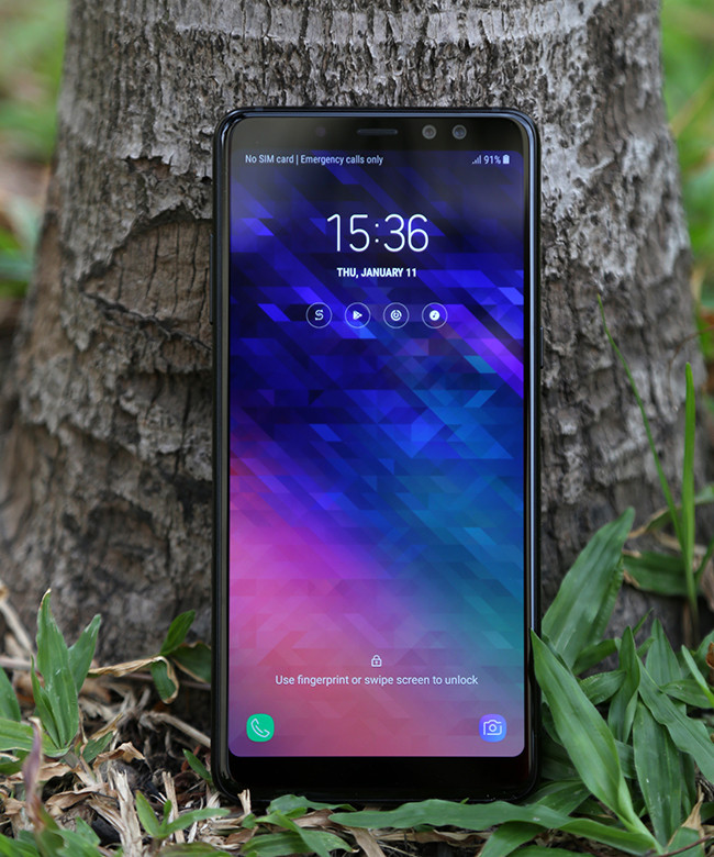 Màn hình của bộ đôi Galaxy A8, A8+ có kích thước lần lượt là 5,6-inches và 6-inches với tỉ lệ 18.5:9 cho phép người dùng có những trải nghiệm rộng hơn.