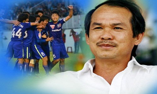 Nếu cộng tất cả số tiền trên thì 10 năm qua, đại gia phố núi đã chi cả nghìn tỷ đồng để ươm mầm cho bóng đá. Ảnh: Bongda.