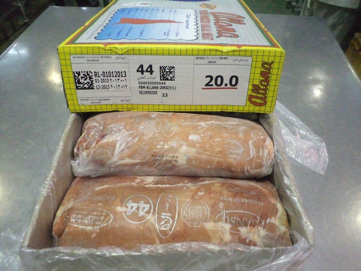 Với giá rẻ bằng một nửa so với hàng nội địa, thịt trâu Ấn Độ được rao bán nhiều trên các mạng xã hội. Ảnh: Anbinhgroup.