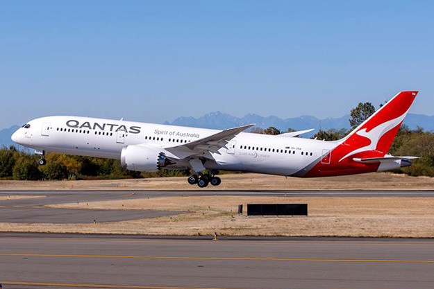 Qantas hiện sở hữu 12 chiếc Airbus A380-800, 10 chiếc Airbus A330-300s, 20 chiếc Airbus A330-200s và nhiều chiếc Boeing mới. Ảnh: Worldairlinenews.