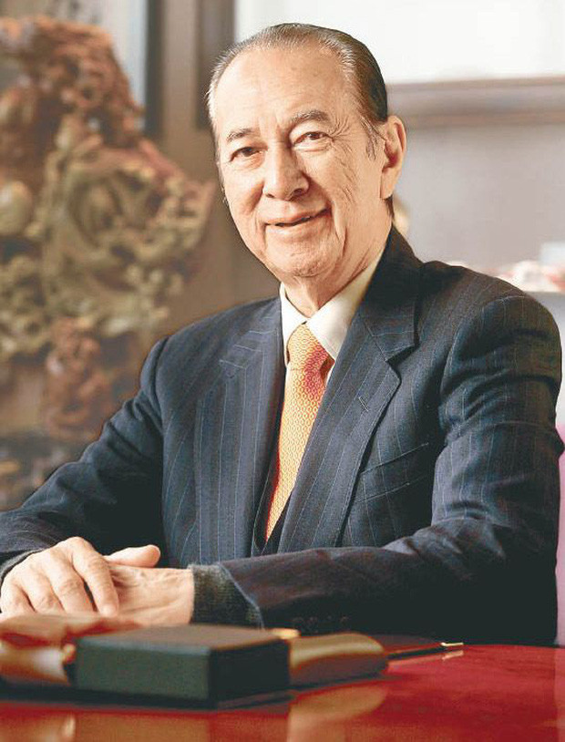 Vua sòng bài Macau Hà Hồng Sân (Stanley Ho) - một trong những người giàu nhất Châu Á trong nhiều thập kỷ đã qua đời ngày 26/5 ở tuổi 98. Tài sản cá nhân của ông ước tính lên tới 6,4 tỷ USD khi ông nghỉ hưu năm 2018.