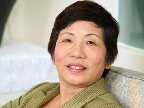 Bà Thanh là phụ nữ duy nhất trong 13 thành viên của Hội đồng sáng lập FPT. Bà Thanh là chị gái của ông Trương Gia Bình, Chủ tịch HĐQT kiêm TGĐ của FPT. Ảnh: Giadinhnet.