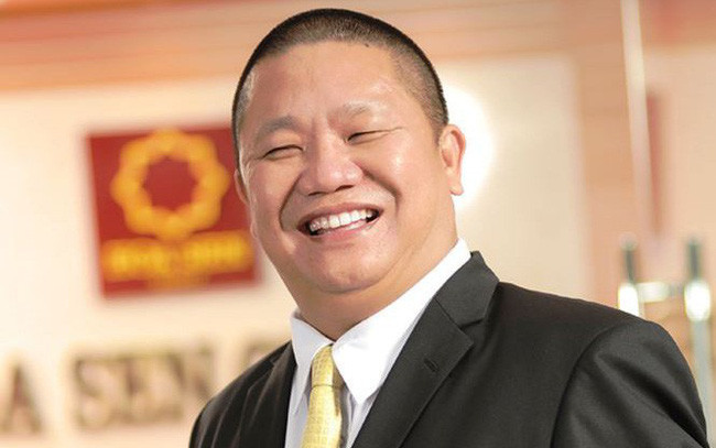 Sau khi tốt nghiệp phổ thông tại quê nhà, ông tiếp tục học Trung cấp ngành vận tải ô tô và sau đó vào miền Nam lập nghiệp, bằng nghề làm ở đội xe khoán, rồi lái xe con…