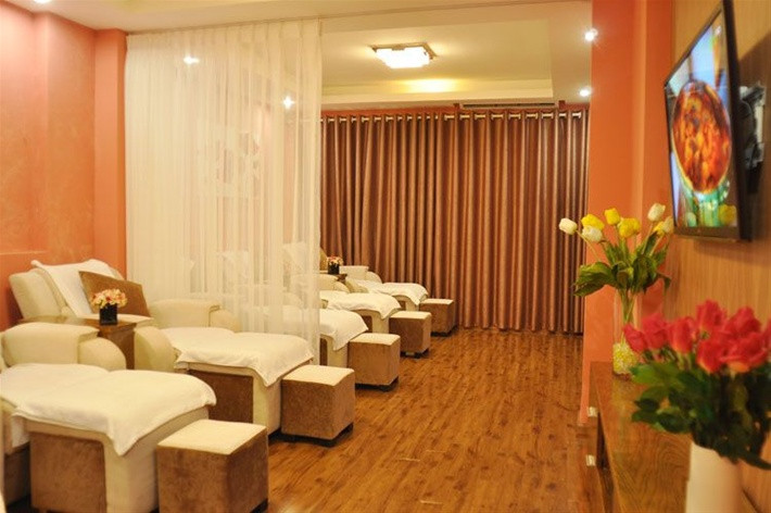 Khách sạn có khu spa xông hơi, mát-xa riêng để khách thư giãn và giải trí.