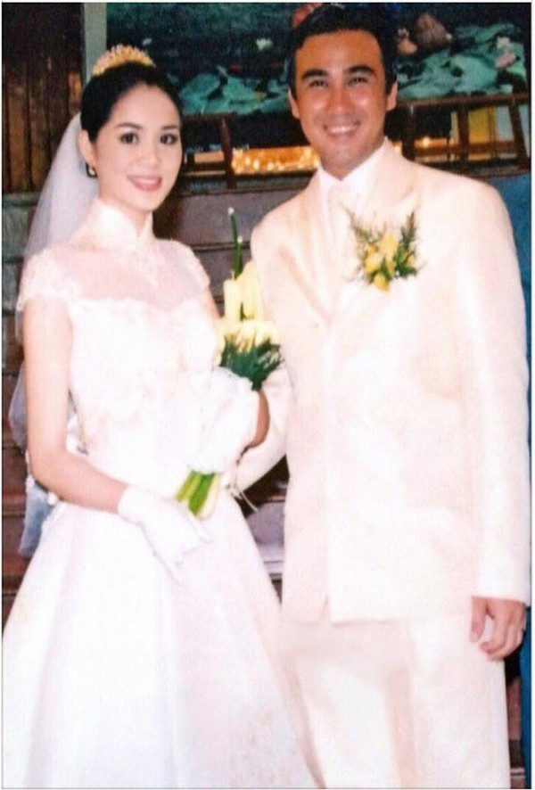 Sinh ra trong gia đình miền Trung nghèo khó nên khi vào đại học, Dạ Thảo phải bươn chải bằng nhiều nghề khác nhau để lấy tiền ăn học. Sau khi tốt nghiệp có được hai tấm bằng đại học trong tay, Dạ Thảo quyết tâm tìm cách làm giàu.