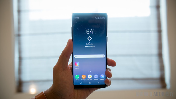 Không thể xóa biểu tượng ứng dụng: Khi nhấn giữ biểu tượng ứng dụng, trên màn hình không xuất hiện menu để người dùng có thể xóa biểu tượng đó đi. Khắc phục bằng cách vào Cài đặt>Tùy chọn nâng cao>Thời gian ảnh động và chọn 0,5x.