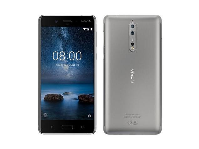 Smartphone hàng đầu của Nokia sẽ chính thức lên kệ trong tháng 10. Nokia 8 được trang bị màn hình rộng 5,3 inch, độ phân giải QHD. Camera trước và sau đều sử dụng ống kính Zeiss, thế mạnh trong các thế hệ Nokia trước đây. Ảnh: NDTV Gadgets.