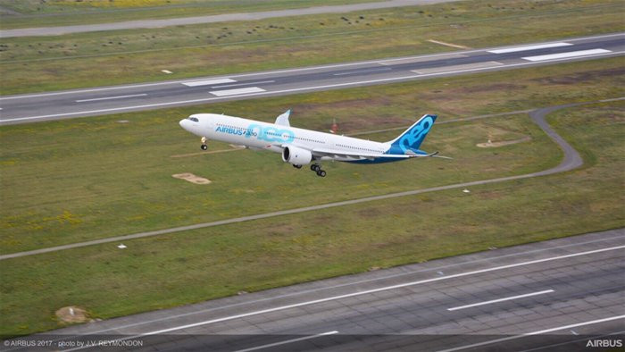 Airbus hy vọng thiết kế mới mẻ của A330neo sẽ giúp hãng bảo vệ vị thế trên thị trường máy bay 250-300 chỗ ngồi. Ảnh: Reuters.