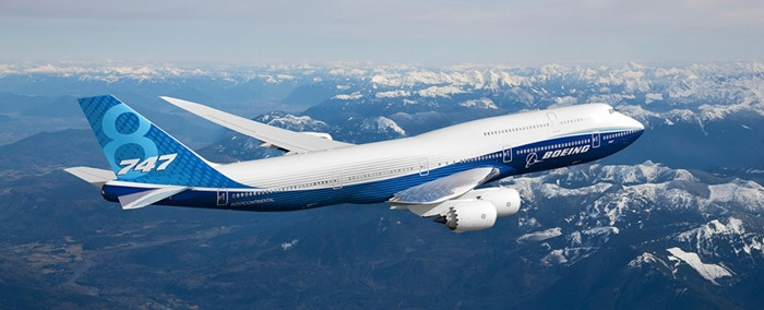 Lufthansa là hãng hàng không đầu tiên đặt hàng 747-8 vào năm 2006, tiếp theo là Korean Air và Air China. Boeing 747-8 có 467 chỗ ngồi (24 hạng nhất, 87 hạng thương gia, 356 hạng phổ thông). Ảnh: Indochina Post
