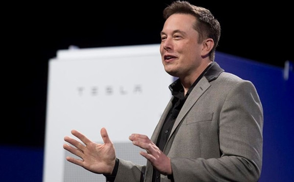 Dù sở hữu khối tài sản đồ sộ song Musk không thích những kỳ nghỉ xa hoa. Năm 2015, Musk chỉ nghỉ hai tuần kể từ khi thành lập SpaceX khoảng 12 năm trước đó. Ảnh: AP
