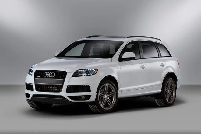 Elon Musk cũng sở hữu một chiếc Audi Q7. Chiếc ô tô này gợi cảm hứng cho Elon Musk về thiết kế cánh cửa cho mẫu xe Tesla S. Ảnh: Audi
