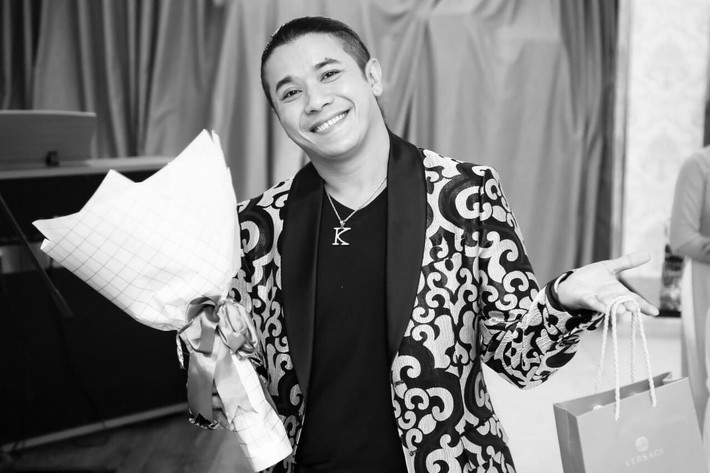 Kasim Hoàng Vũ từng được mệnh danh "Nữ hoàng nhạc Rock" thập niên 80 và nổi đình nổi đám sau chương trình Sao Mai Điểm Hẹn 2004.