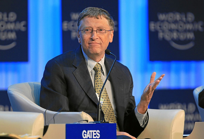 Bill Gates cũng thích ăn bánh mỳ kẹp pho mát. Bất kỳ ai có hẹn ăn trưa với Bill Gates, thực đơn duy nhất là bánh mì kẹp pho mát. Ảnh: BI